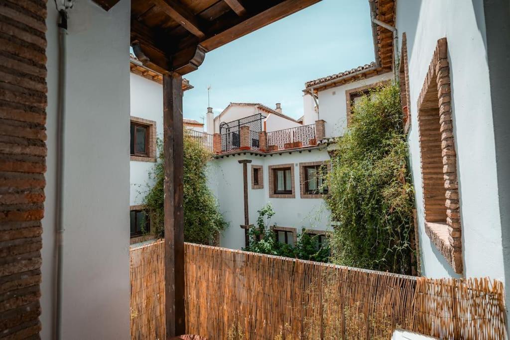 Qh Caldeleria Vieja Apartment Granada Luaran gambar