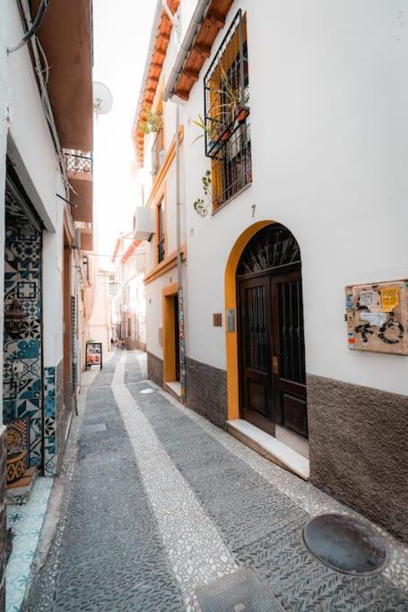Qh Caldeleria Vieja Apartment Granada Luaran gambar
